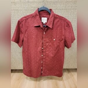 American Eagle Men's Red Button-Up Short Sleeve Shirt Medium